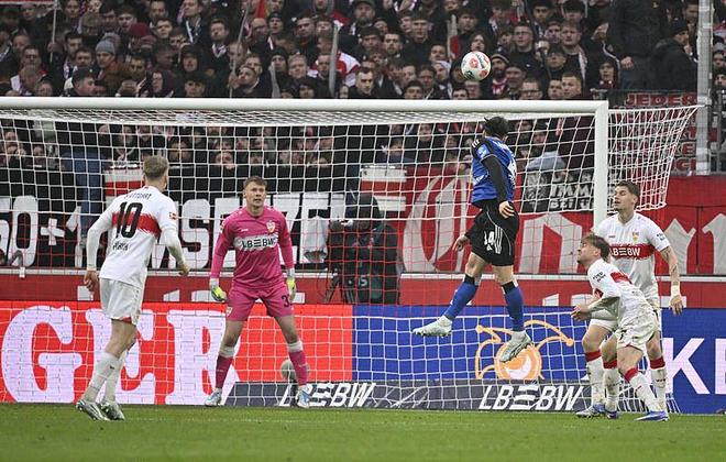 斯图加特4-0汉堡 哈努斯、菲里希利破门